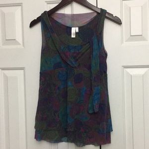 Daisy & Clover Meshy Stretchy Top M